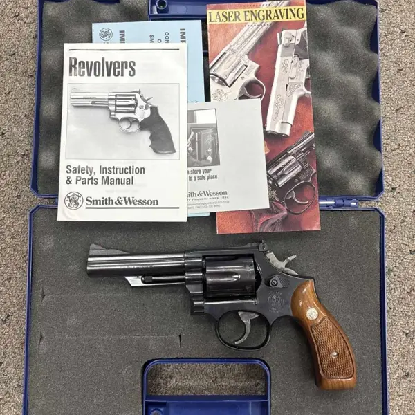 Revolver Smith & Wesson Mod 586. Calibre 357 MAG . Canon 4. Occasion
