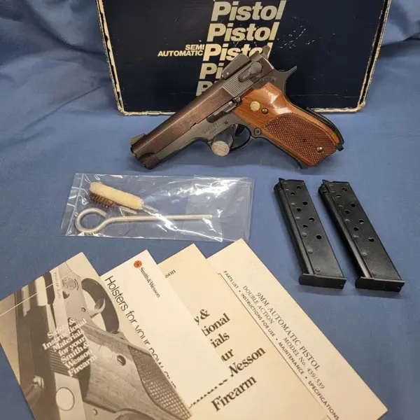 Vends poignée pachmayr pour Smith et Wesson K Large. - Crosses poignées pistolets (14028813