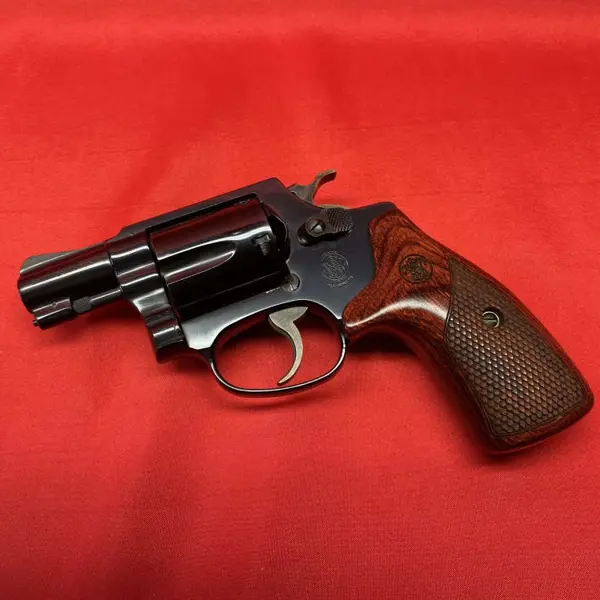 NEW CHIEFS SPECIAL リボルバー Smith & Wesson Model 36 Chief's Special | The Snubnose That