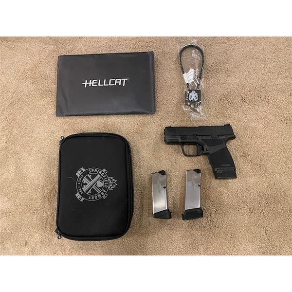 9mm Luger (9x19 Para) Springfield Armory Hellcat + 3 Mags!