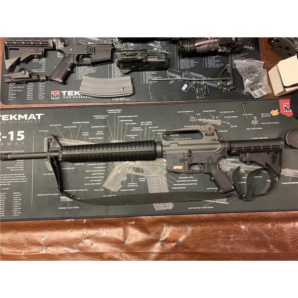5.56mm NATO AR15A2 Colt AR-15/M16 A2 Ultra Rare Govt Carbine 20 inch " barrel AR-15