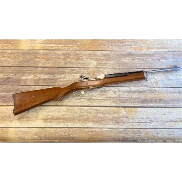 .223 Rem. Ruger / Sturm, & Co. mini-14 223 rem used ruger