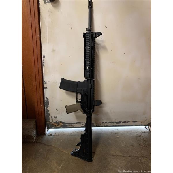 5.56mm NATO (.223 Rem.) AR15A2 Colt AR-15 A2 6520 LE Gov’t Carbine 16 inch " barrel