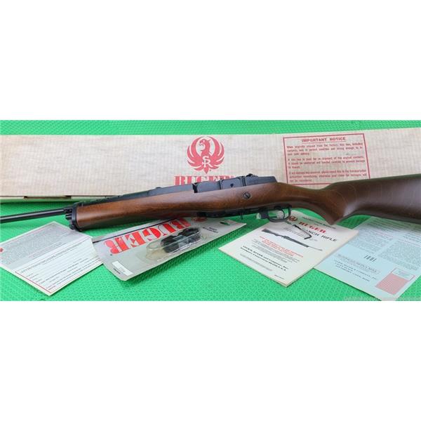 Mini-14 Ranch Ruger / Sturm, & Co. * RANCH RIFLE 223 Rem 18.5" Blue Finish Wood Stock 1985