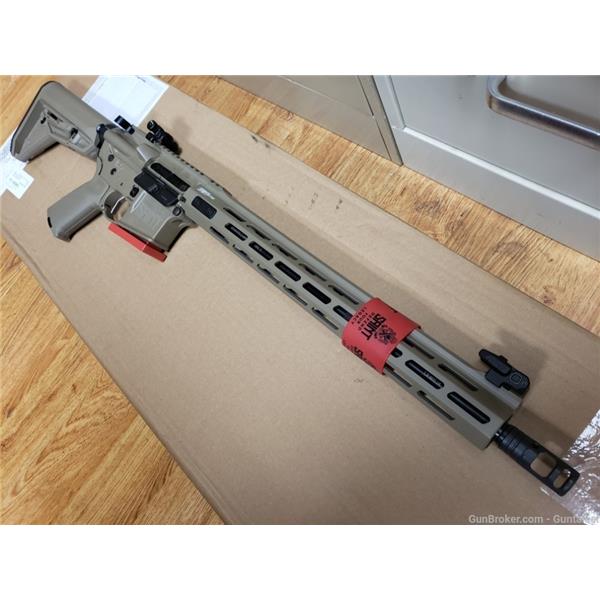 Springfield Armory SPRINGFIELD SAINT VICTOR 5.56NATO NEW! LOW PRICE! STV916556F
