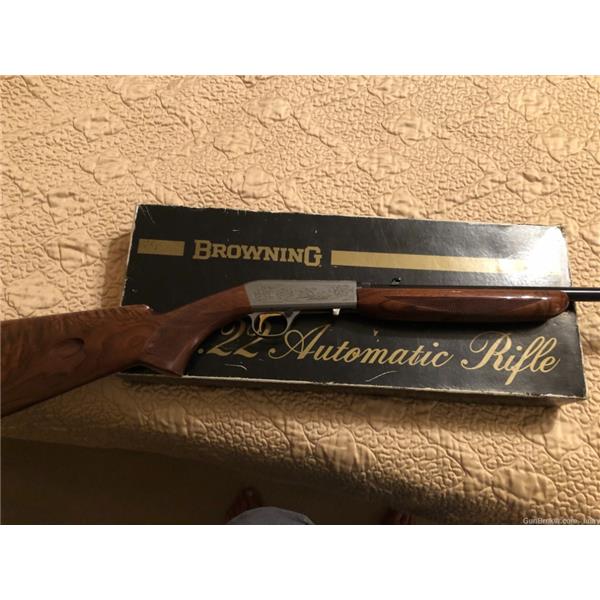 .22 LR BROWNING SA 22 .22LR Automatic Rifle GRADE II NIB 19 inch " barrel