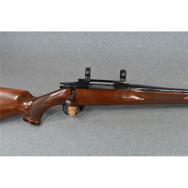 .243 Win. Vanguard Deluxe Weatherby Inc Early in 243 Winchester