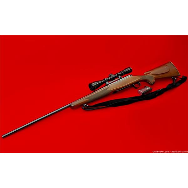 7mm Rem. Mag. Beautiful Winchester Model 70 Classic DBM 7MM Detachable Magazine Collector Consignment