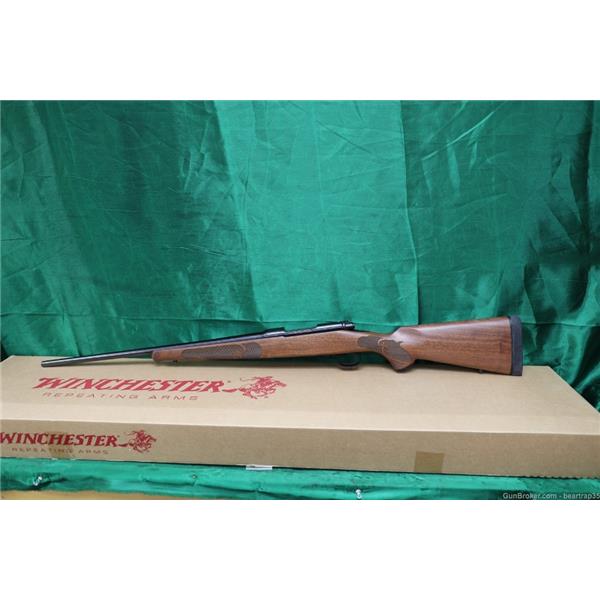 .243 Win. Mint Winchester Model 70 Featherweight Win w/ 22" Barrel in Box 22 inch " barrel