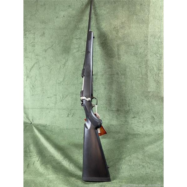 M77 Hawkeye Ruger / Sturm, & Co. Mark 77 Lightweight .30-06 SPRG Synthetic Stock LB6-816 20 inch " barrel