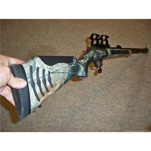 THOMPSON CENTER TRIUMPH BONE COLLECTOR 50 CAL 28" CAMO WITH SCOPE RINGS