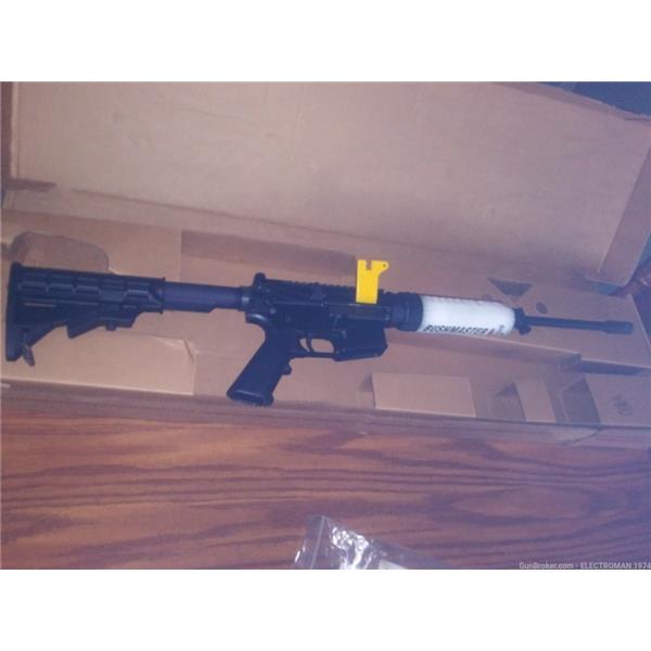 5.56mm NATO (.223 Rem.) XM-15 BUSHMASTER XM15-2ES AR15 5.56 WITH 100 RDS SS109 GREEN TIP AMMO (NIB) 16 inch " barrel