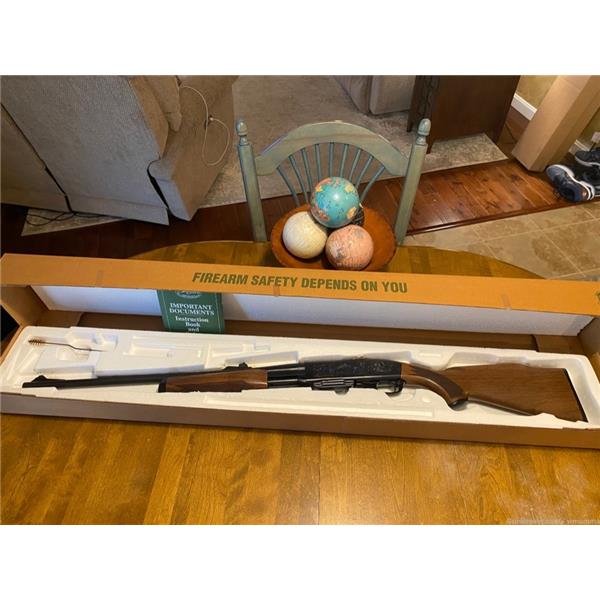 Remington model 7600 25-06 w/enhanced engraving NIB PERFECT CONDITION! 22 inch " barrel