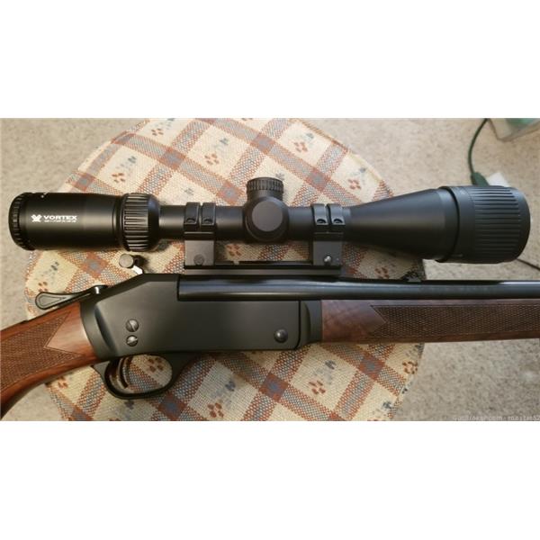 .223 Rem. Single Shot Henry Repeating Arms model h015 223 rem. With Vortex scope 22 inch " barrel