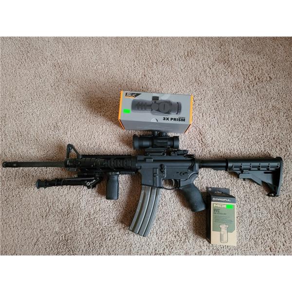 5.56mm NATO (.223 Rem.) Ruger / Sturm, & Co. AR-556 Surefire 60rnd Mag + Scope Grip Ozark laser Rails Bipod 16 inch " barrel