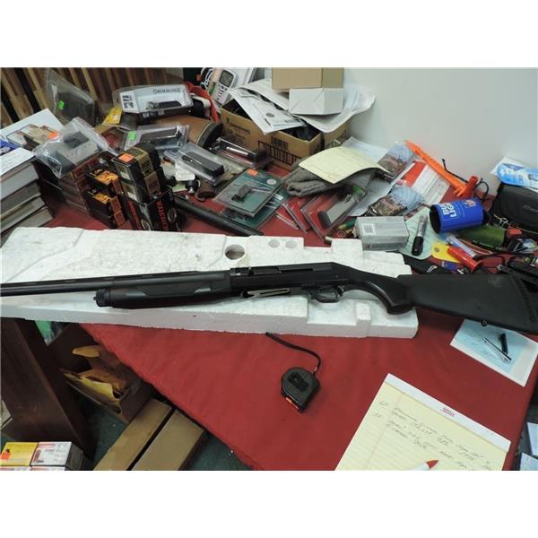 Super Black Eagle (SBE) II Benelli SBE Left Hand 12ga 3-1/2" 26" 5 chokes 90% 26 inch " barrel