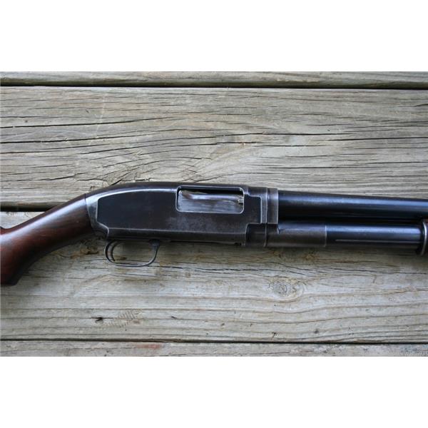 1912 (Model 12) Winchester Model 12 12ga 28in "mod" c.1914 early C&R M12