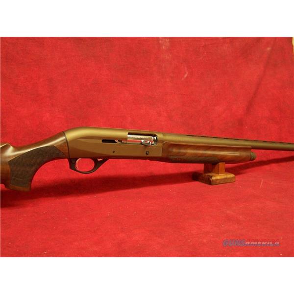 12 Gauge Benelli Montefeltro Premium Cerakote 12ga 3" with 3 chokes 28" Barrel (10823)