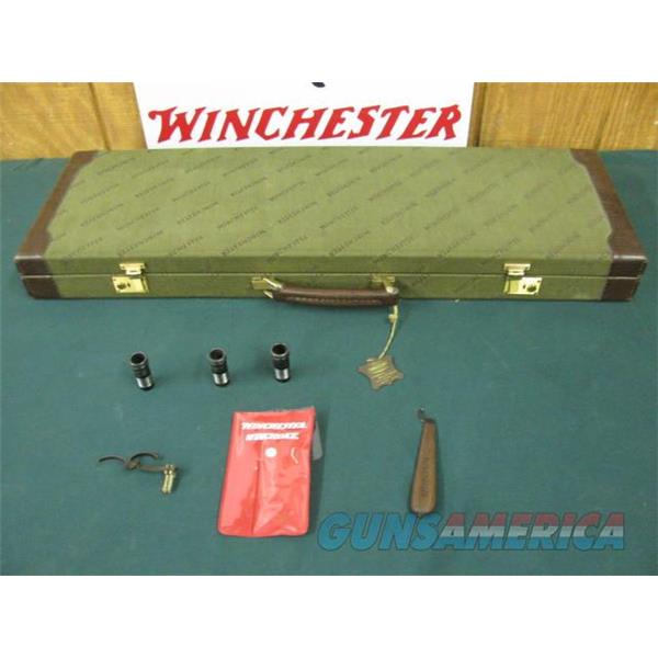 7197 Winchester 101 Pigeon XTR LIGHTWEIGHT 20 gauge 3 inch chambers, winchokes, ic mod full wrench pouch, keys, correct case, round knob, butt pad 98% condition,AA++fancy walnut,vent rib ejectors, snipe/quail engraved coin silv