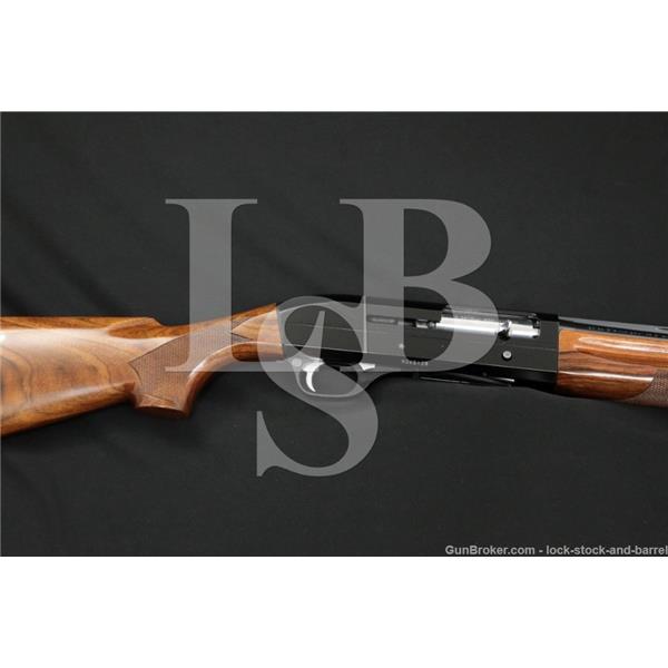 Benelli 20 Ga. Montefeltro Super 90, 26" Semi-Automatic Shotgun, MFD 2000 26 inch " barrel