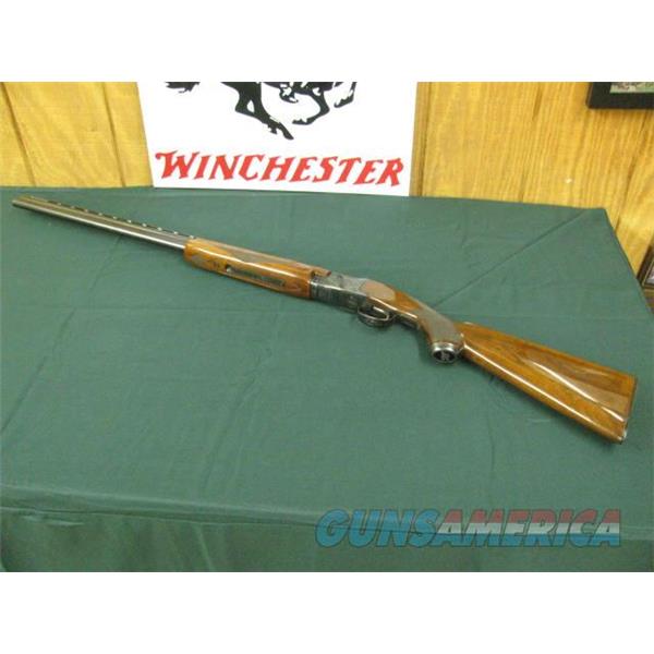 7336 Winchester 101 field 28 gauge inch barrels skeet/skeet, RED W, first 3 years of production, vent rib, ejectors, butt pad, opens and closes tite, bores brite shiny, A+ walnut. very hard to get in this configuration
