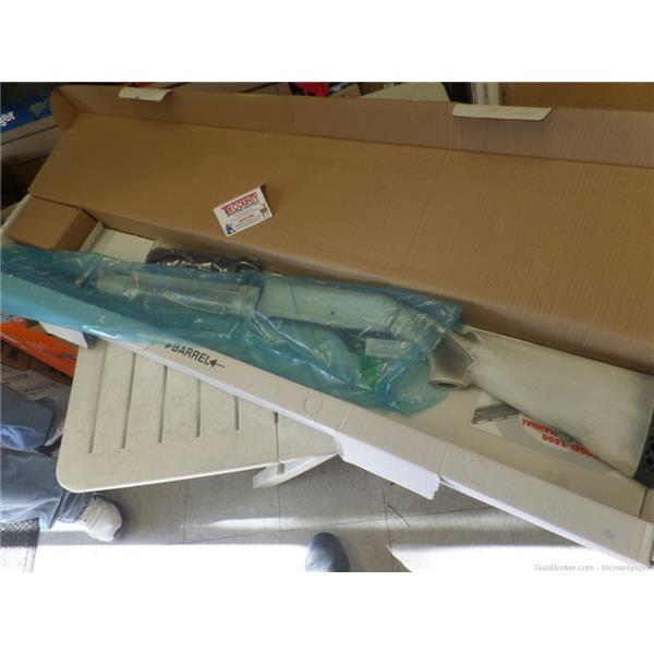 M3500 Shotgun Stoeger Snow Goose Edition 12 ga 3.5" 28" Bbl Distressed White Cerako