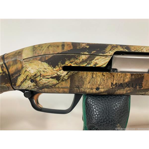 Browning MAXUS Shotgun 12 gauge 3.5 inch Camo Very Light Use 26 " barrel