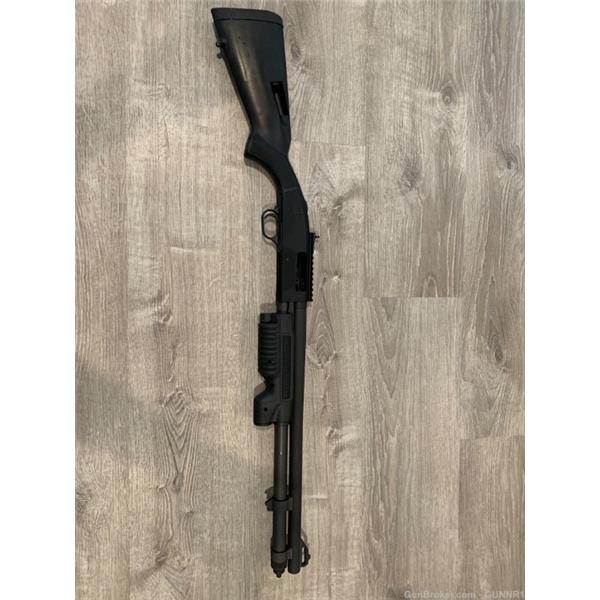 Mossberg 590A1 with Streamlight TL Racker 20 inch " barrel