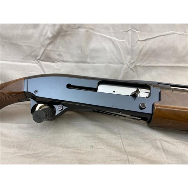 Browning Gold Field 10ga 24" Vent Rib Barrel Walnut Stock + High Gloss Blue