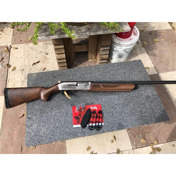 STUNNING Winchester SX4 Upland 12 ga., 26 in. barrel limbsaver pad inch "