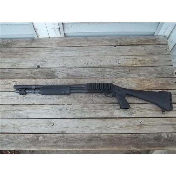 Remington 870 Police Magnum 12 Gauge 18" Barrel Tactical Stock