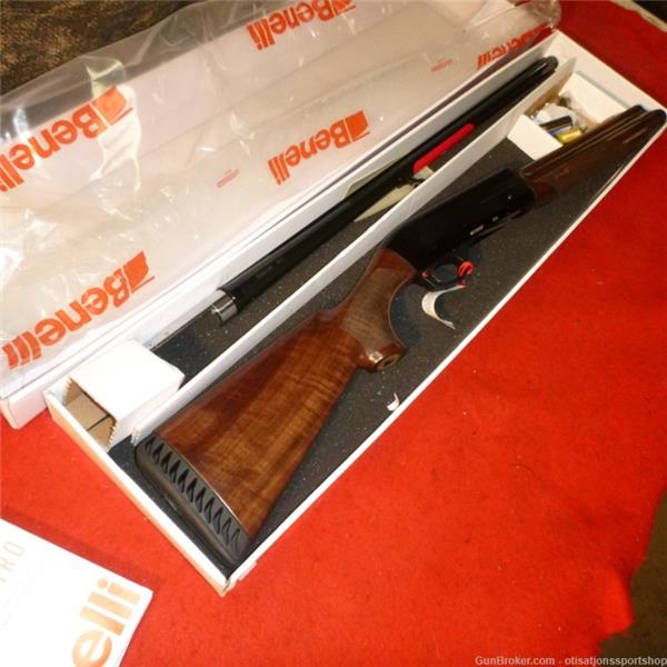 Benelli Montefeltro Left Handed 12GA/28"/Satin Walnut 28 inch " barrel
