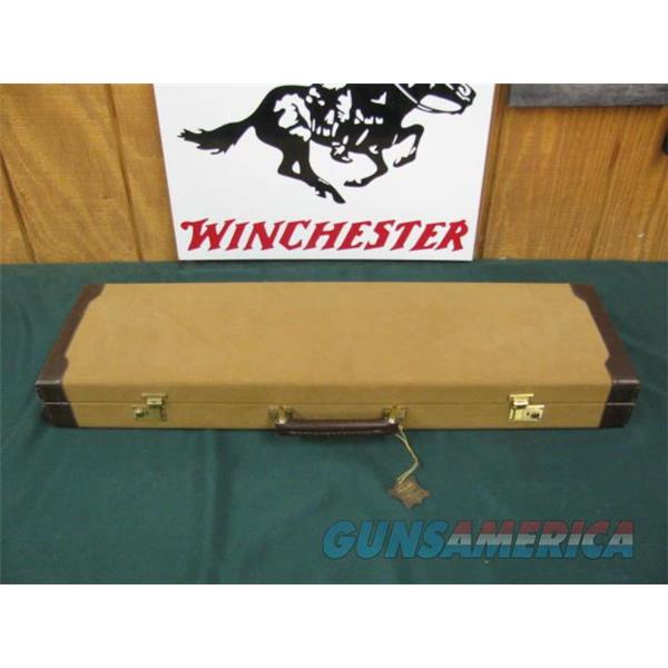 28 Gauge 6849 Winchester 23 Golden Quail gaue 26 barrels, ic/mod, single select trigger, ejectors, solid rib,STRAIGHT GRIP, pad,Winchester case& Pamphlet,GOLD RAISED RELIEF QUAIL HEAD ENGRAVED BOTTOM OF RECEIVER...UNFIRED NEW IN CA