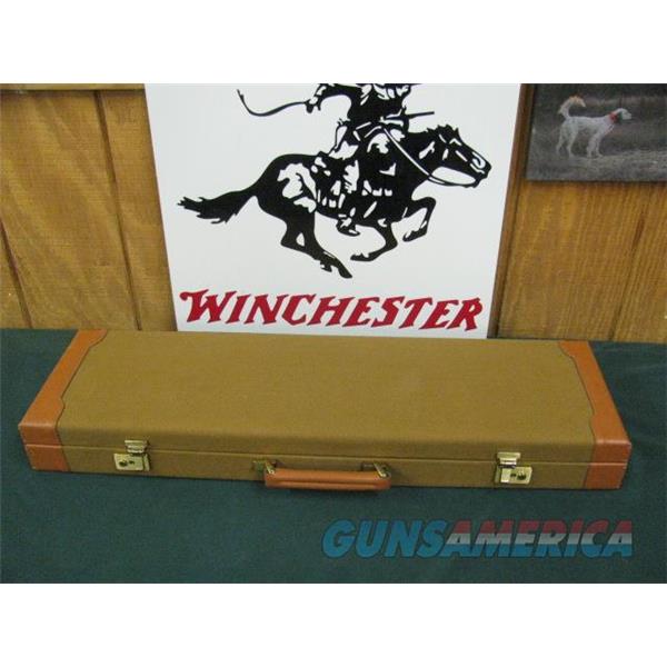 6994 Winchester 23 Golden Quail 28 gauge 26 barrels, ic/mod, solid rib, single select trigger, ejectors, beavertail, GOLD RAISES RELIEF QUAIL HEAD ON BOTTOM OF RECEIVER, straight grip, butt pad,coin silver receiver engraved point