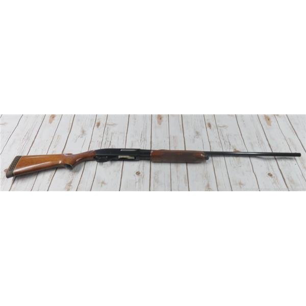 870 Wingmaster Remington Lightweight in 20 gauge. 28'' Full Choke Barrel 28 inch " barrel