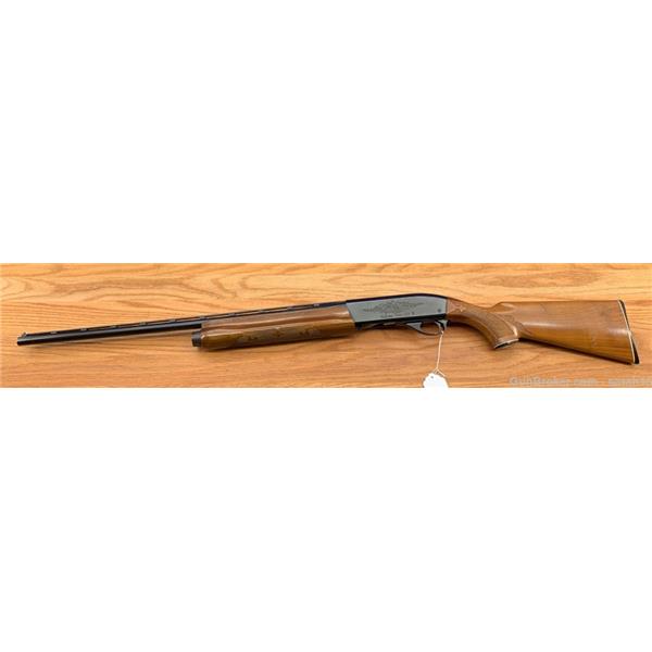 REMINGTON MODEL 1100 ENGRAVED RECEIVER RARE 20 GAUGE GREAT WOOD!